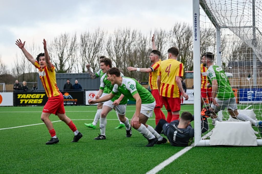 Cauvin Goal Lingfield