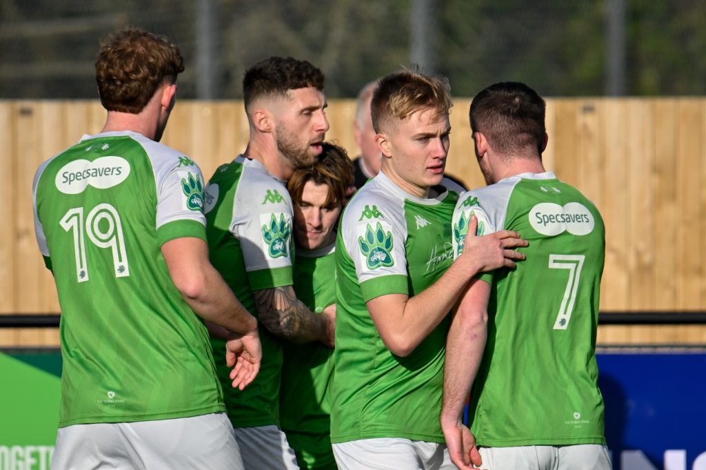 Maginnis Celebrate Lingfield