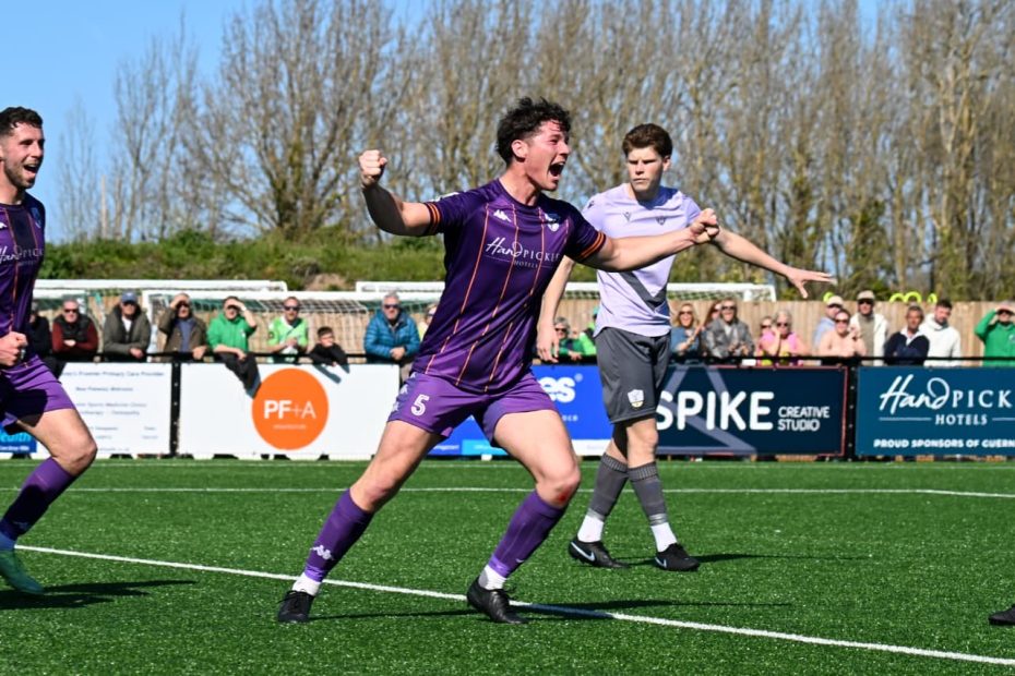 Vaudin Celebrates
